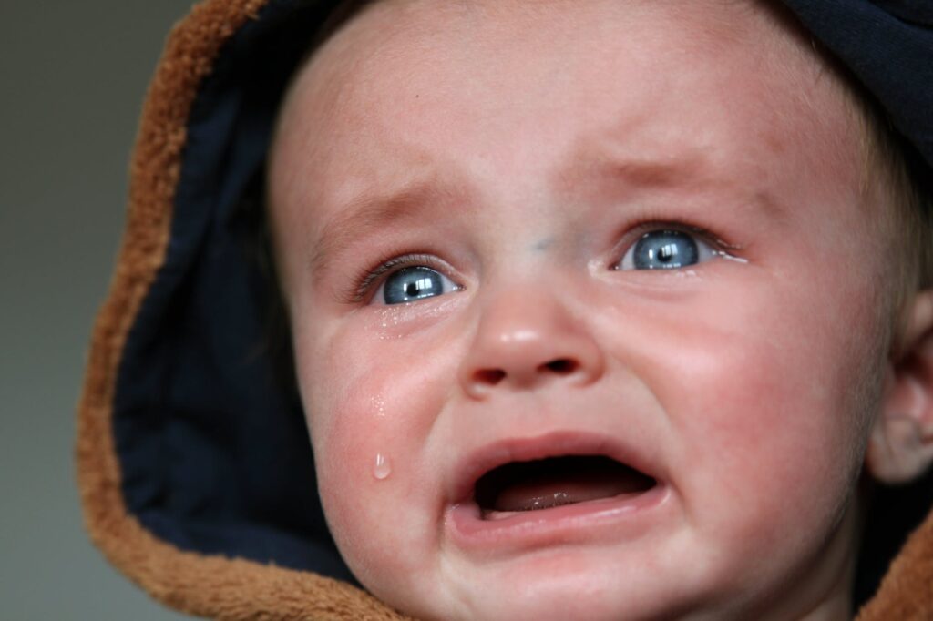 bébé qui pleure