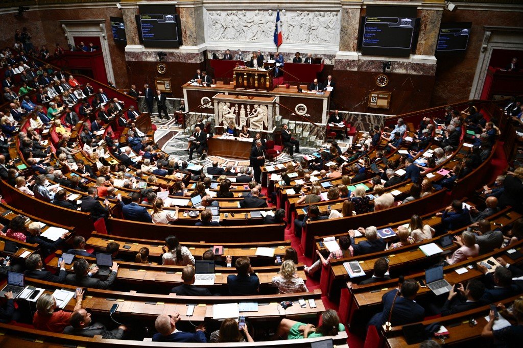 Ce que le projet de loi d'aide financière de la France a révélé sur la probabilité d'élections anticipées 3