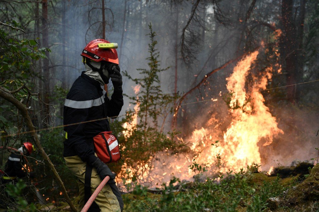 Les pompiers volontaires jouent un rôle clé dans la lutte contre les incendies en France 1