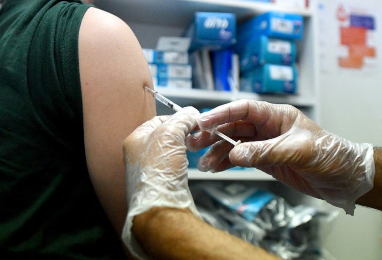 Pourquoi les Belges, les Italiens, les Espagnols et les Suisses viennent en France pour se faire vacciner contre la variole du singe. 19