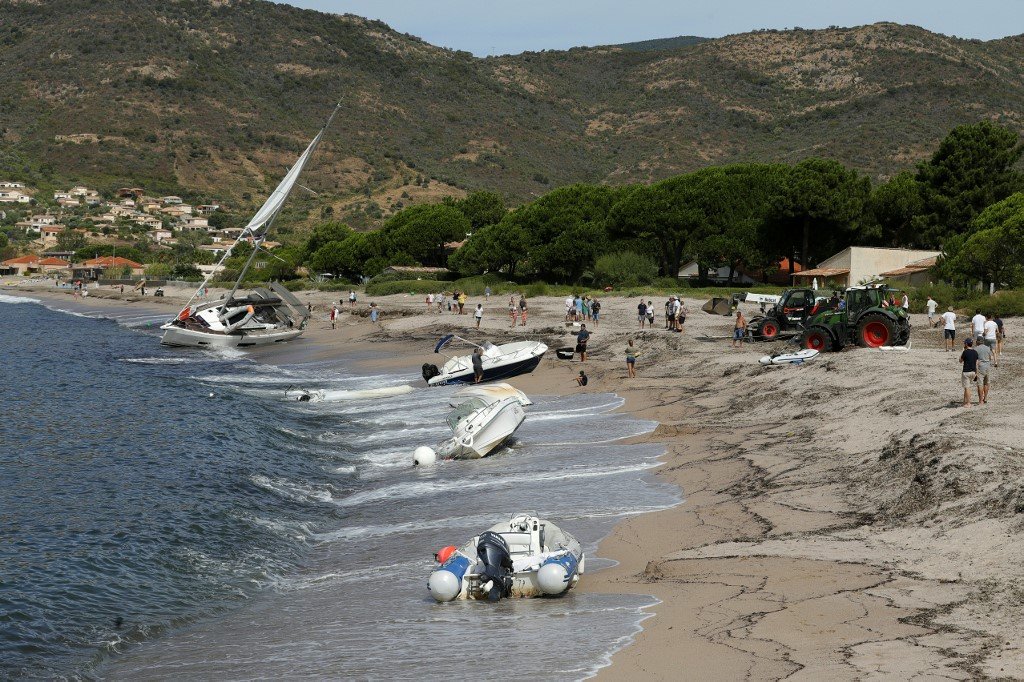 Cinq morts lorsque des vents de 200 km/h s'abattent sur la Corse 1