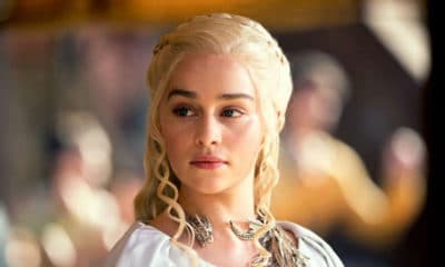 Le PDG d'une chaîne de télévision insulte Emilia Clarke devant les fans de "Game of Thrones". 50