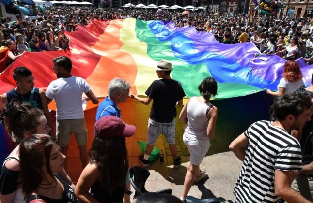 La France va créer un ambassadeur LGBTQ pour promouvoir les droits dans le monde entier.